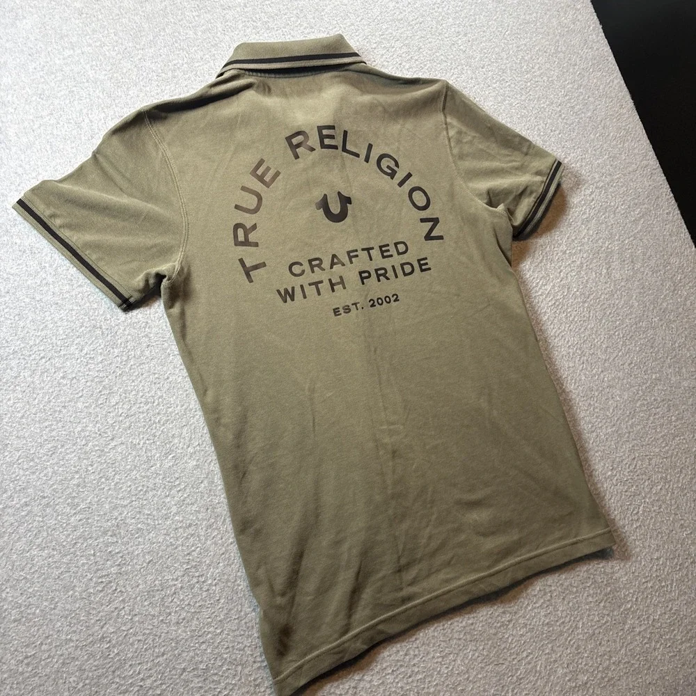 True Religion Men's Polo Shirt Green Sz S Shirt Sleeve Large Back Print Preppy